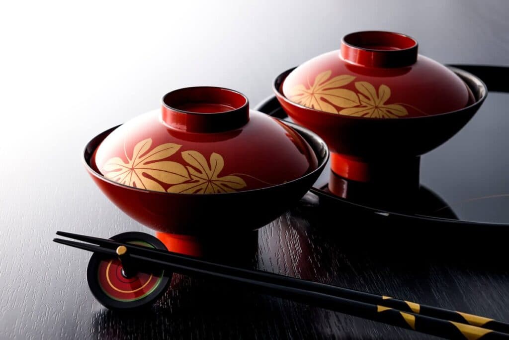 Lacquerware